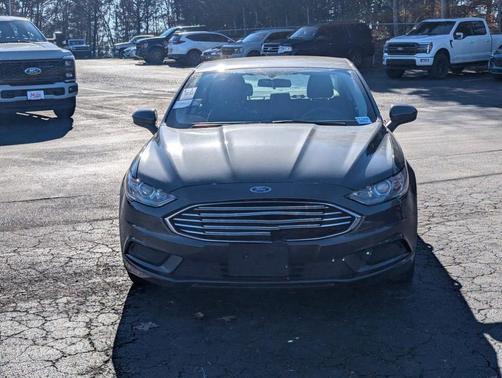 2017 Ford Fusion Hybrid SE