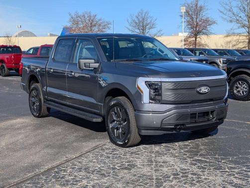 2025 Ford F-150 Lightning Flash
