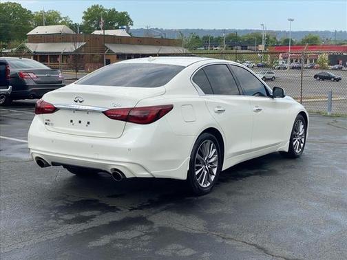 2022 INFINITI Q50 LUXE