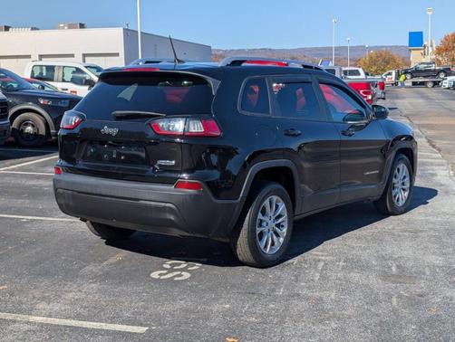 2021 Jeep Cherokee Latitude