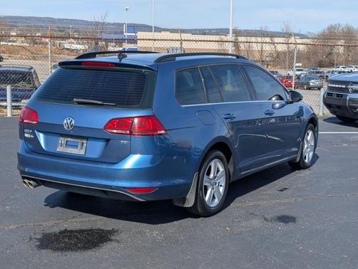 2015 Volkswagen Golf SportWagen S