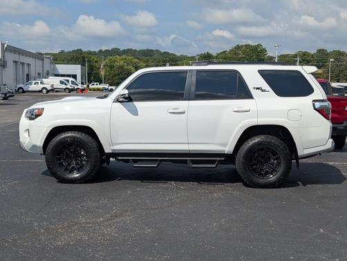 2024 Toyota 4Runner TRD Off Road Premium