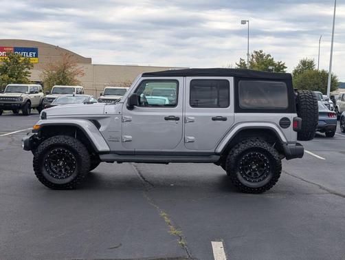 2018 Jeep Wrangler Unlimited Sahara