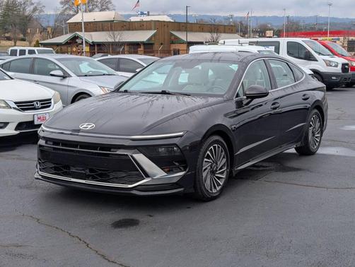 2024 Hyundai SONATA Hybrid SEL