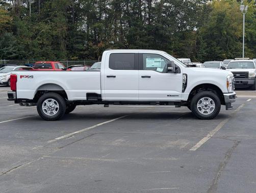 2026 Ford F-350 XLT