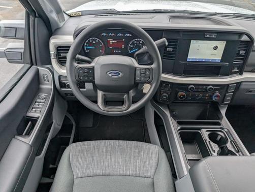2026 Ford F-350 XLT