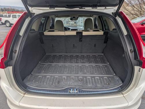 2017 Volvo XC60 T5 Inscription