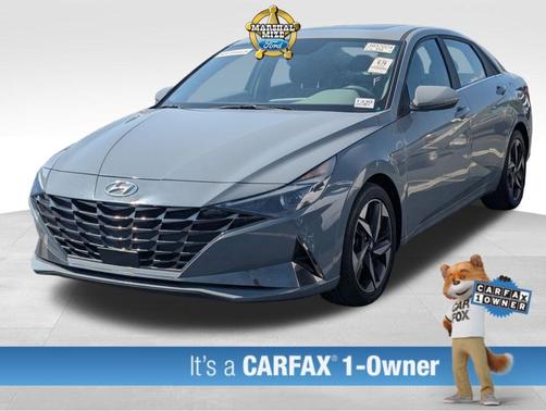 2022 Hyundai ELANTRA SEL
