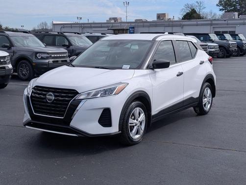 2021 Nissan Kicks S