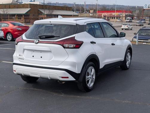 2021 Nissan Kicks S