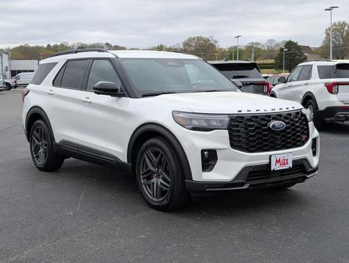 Star White 2026 Ford Explorer ST