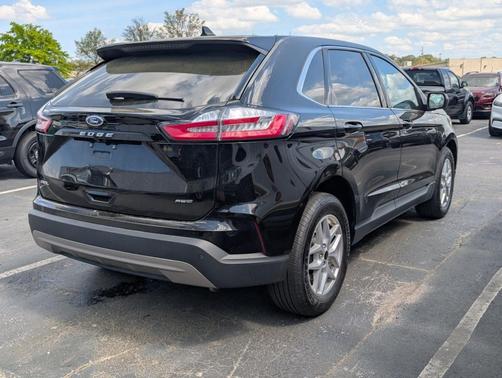 Black Metallic 2024 Ford Edge SEL