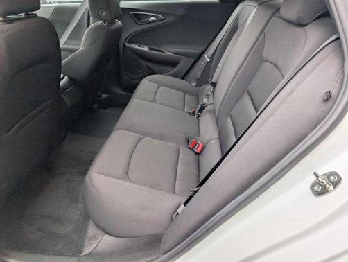 2022 Chevrolet Malibu 1LS