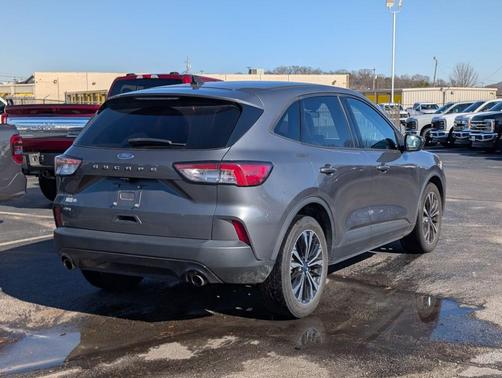 2021 Ford Escape SE