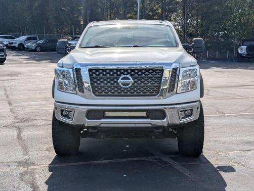 2018 Nissan Titan XD SV