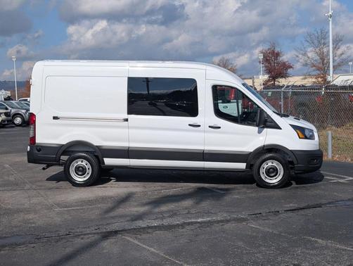 2026 Ford Transit-250 148 WB Medium Roof Cargo