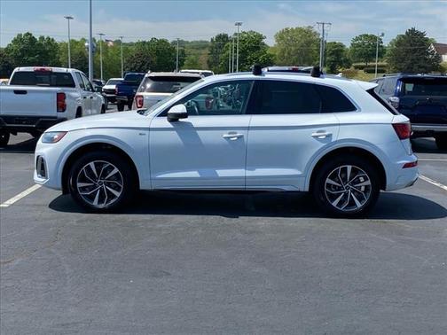 2024 Audi Q5 45 S line quattro Premium