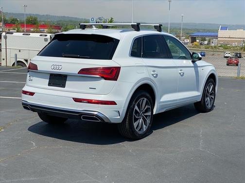 2024 Audi Q5 45 S line quattro Premium