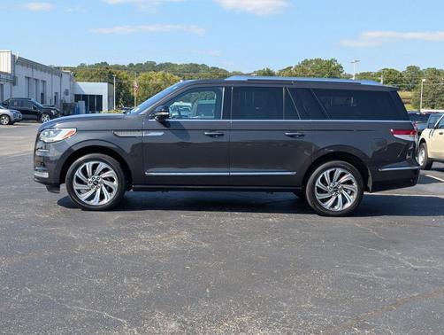 2023 Lincoln Navigator L Reserve