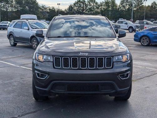 2017 Jeep Grand Cherokee Laredo