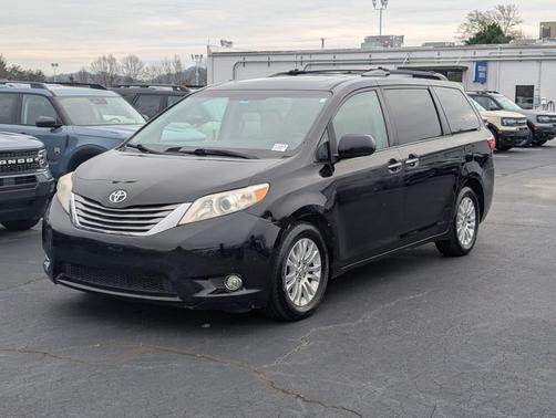 2017 Toyota Sienna L