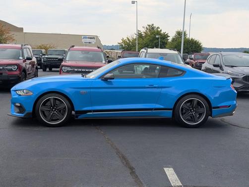 2022 Ford Mustang Mach 1