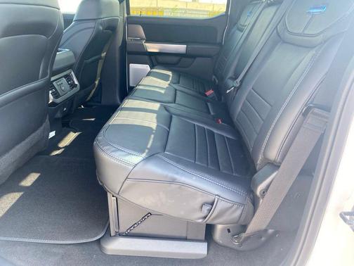 2026 Ford F-250 Platinum