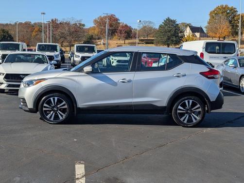 2020 Nissan Kicks SV