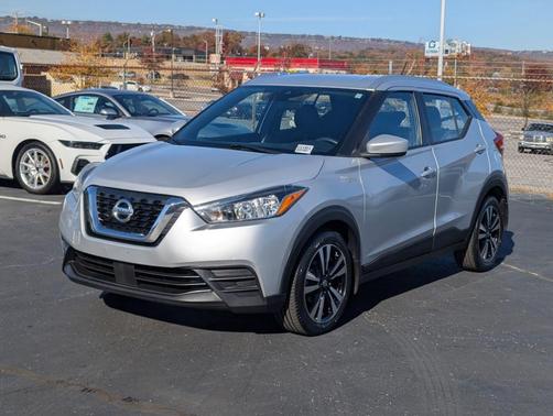2020 Nissan Kicks SV