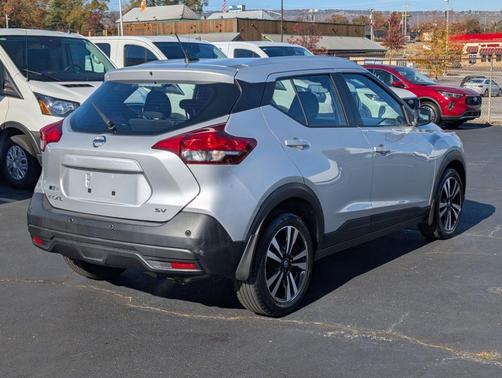2020 Nissan Kicks SV