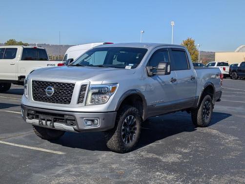 2018 Nissan Titan PRO-4X