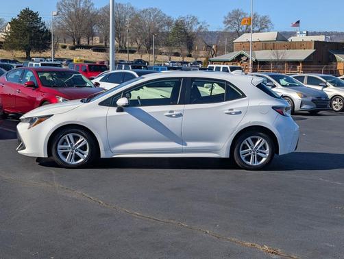 2020 Toyota Corolla Hatchback SE