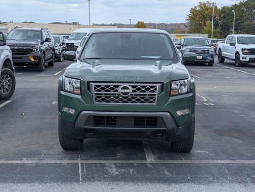 2023 Nissan Frontier SV