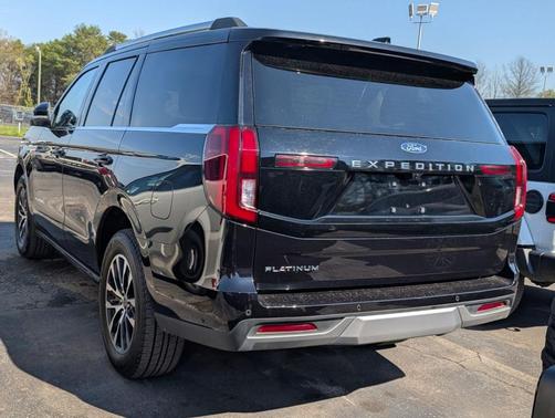 Black Metallic 2025 Ford Expedition Platinum