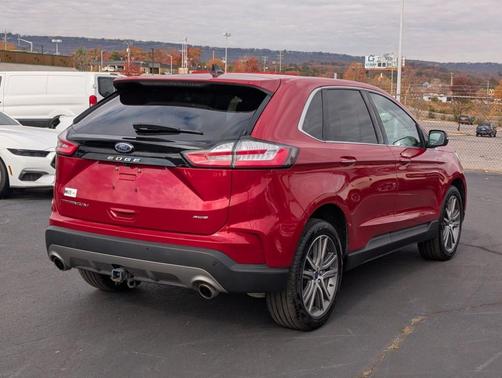 2022 Ford Edge Titanium