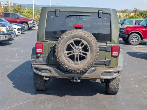 2016 Jeep Wrangler Unlimited Sahara
