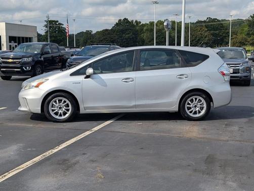 2012 Toyota Prius v Five