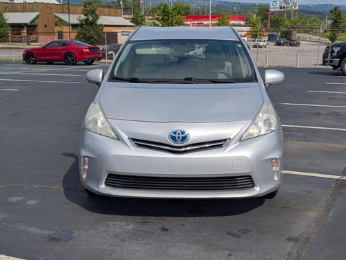 2012 Toyota Prius v Five