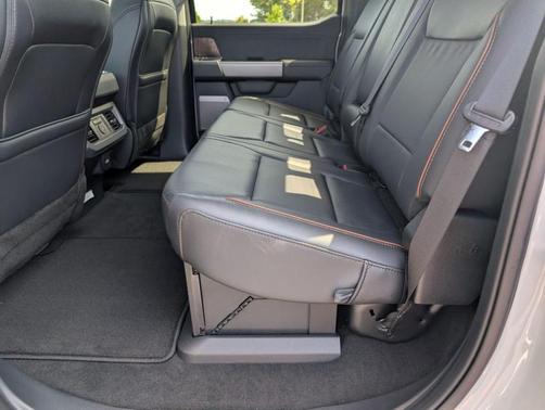 2026 Ford F-350 Lariat Super Duty