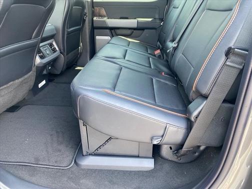 2025 Ford F-350 Lariat Super Duty