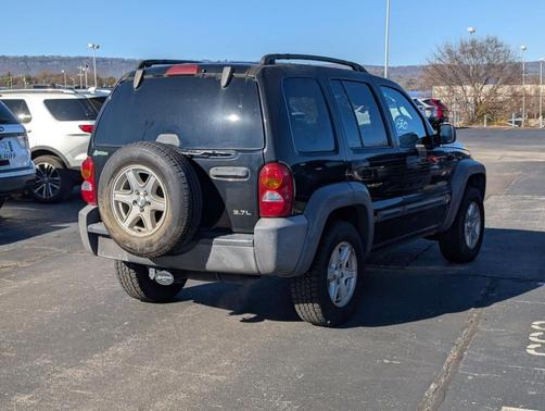 2004 Jeep Liberty Sport