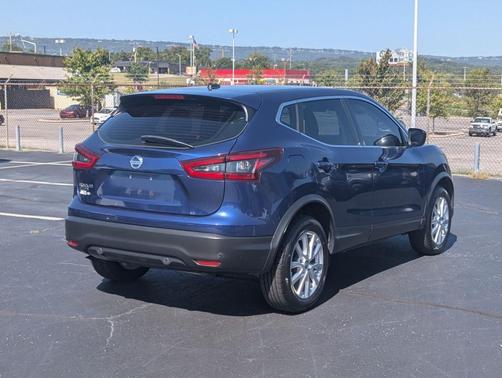 2021 Nissan Rogue Sport S