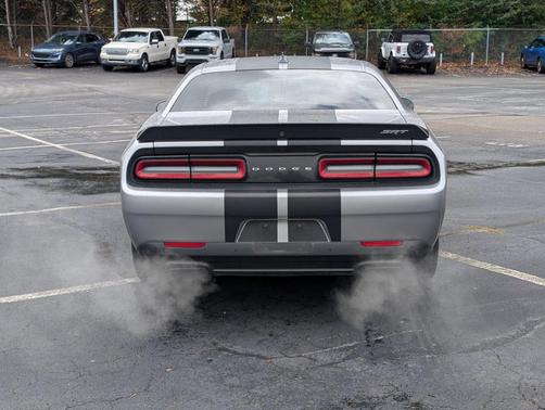 2016 Dodge Challenger SRT Hellcat