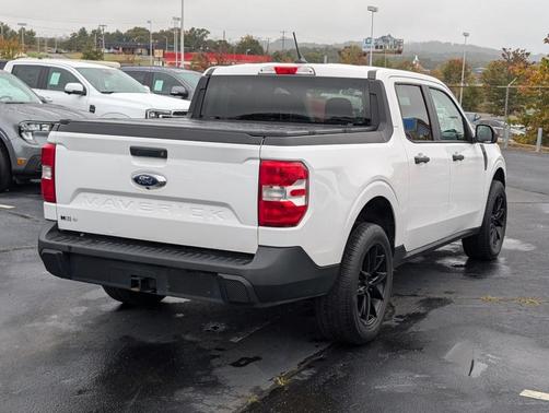2022 Ford Maverick XL