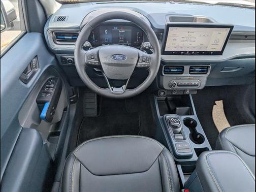 2025 Ford Maverick Lobo Standard
