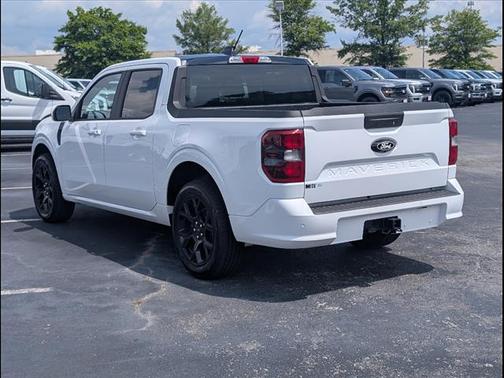 2025 Ford Maverick Lobo Standard