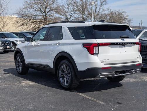2026 Ford Explorer 