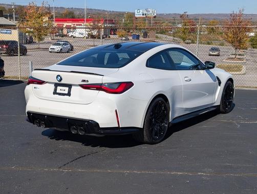 2024 BMW M4 Competition