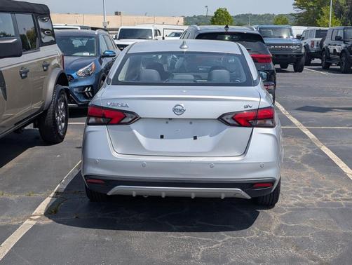 2020 Nissan Versa 1.6 SV