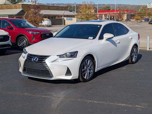2018 Lexus IS 300 Base